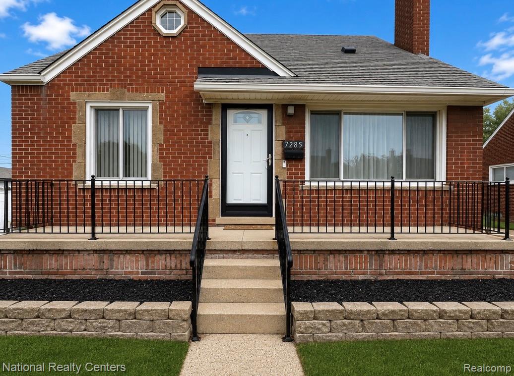 7285 Helen Street Center Line, MI 48015 - Photo 5 of 32 Brick exterior with a gabled roofline and an octagonal window detail