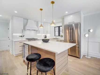 $1,595,000 | 27 Willow Street, Unit A, Millburn, NJ 07041