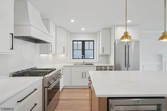 $1,595,000 | 27 Willow Street, Unit A, Millburn, NJ 07041