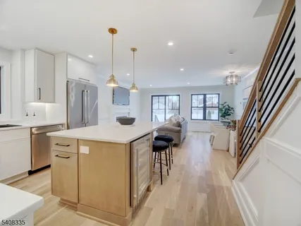 $1,595,000 | 27 Willow Street, Unit A, Millburn, NJ 07041