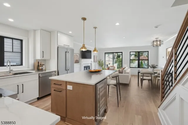 $1,595,000 | 27 Willow Street, Unit A, Millburn, NJ 07041