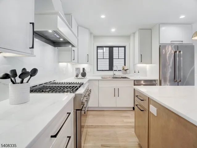 $1,595,000 | 27 Willow Street, Unit A, Millburn, NJ 07041