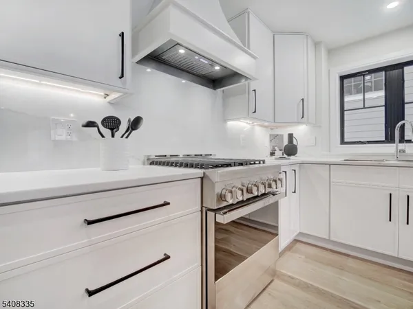 $1,595,000 | 27 Willow Street, Unit A, Millburn, NJ 07041