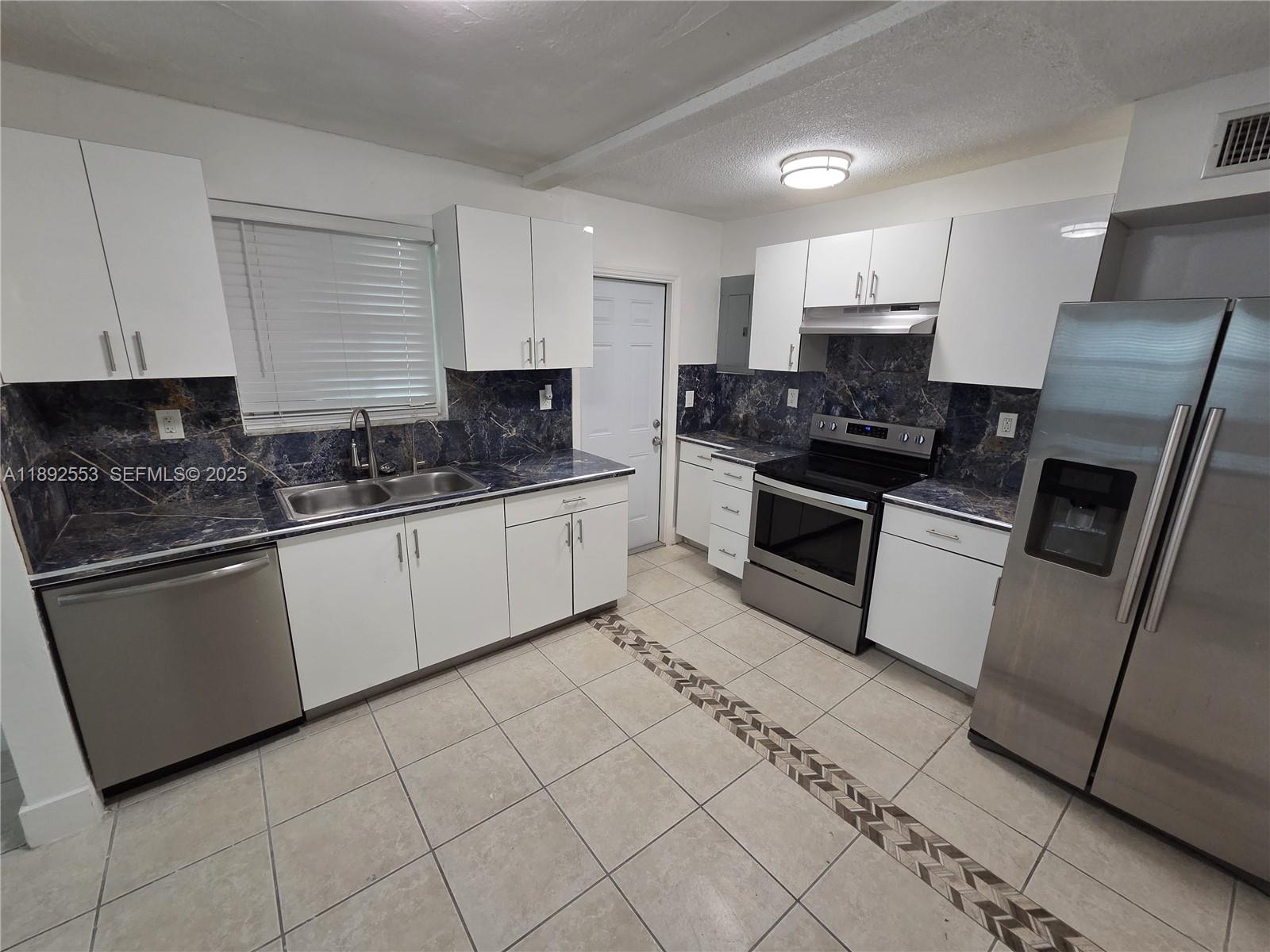 9100 Southwest 95th Avenue, Unit 9100 Miami, FL 33176 - Photo 11 of 37