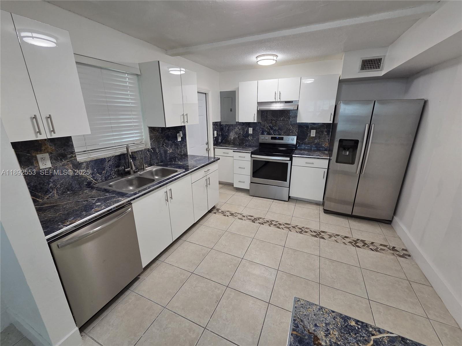 9100 Southwest 95th Avenue, Unit 9100 Miami, FL 33176 - Photo 12 of 37