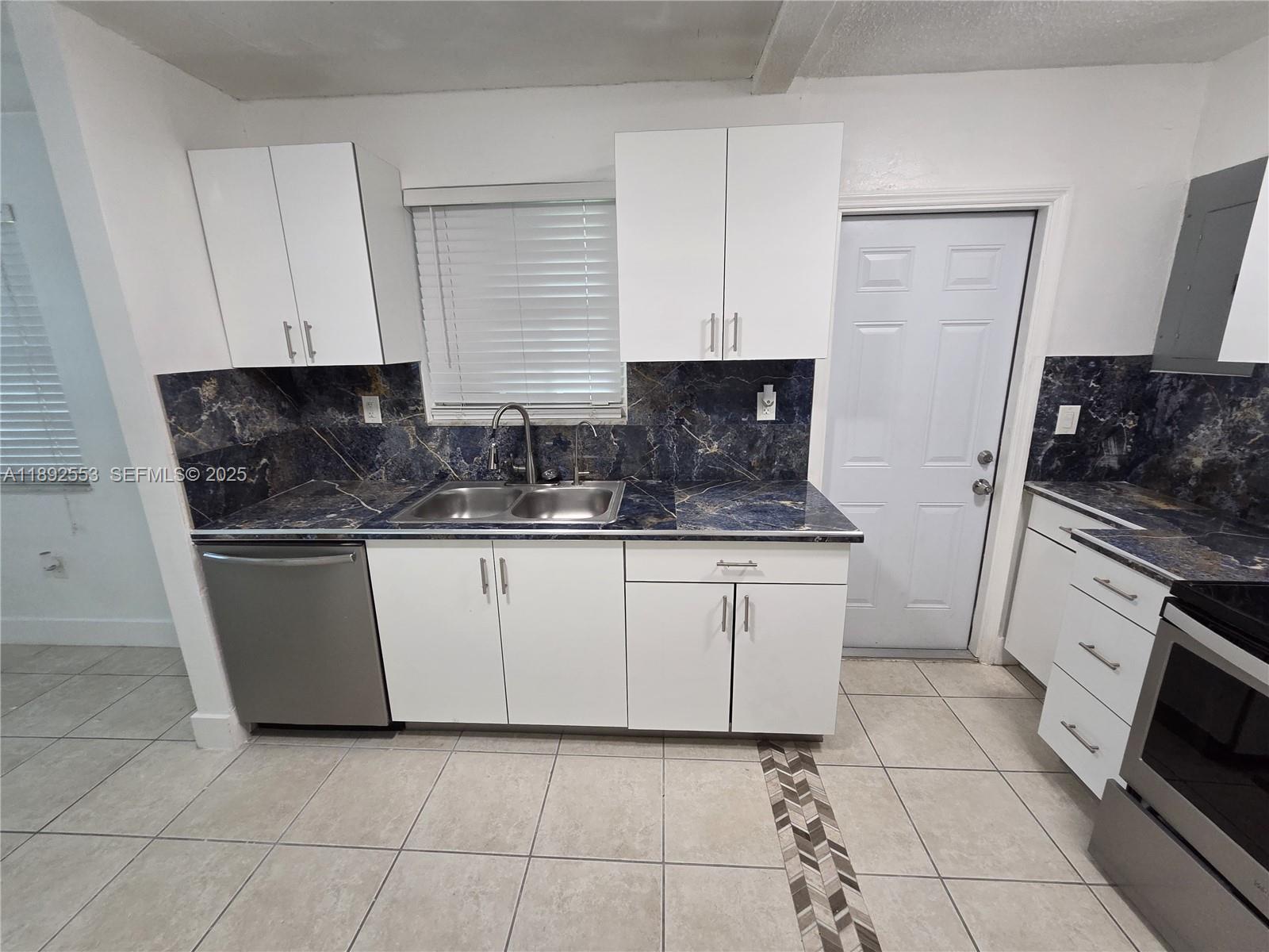 9100 Southwest 95th Avenue, Unit 9100 Miami, FL 33176 - Photo 13 of 37