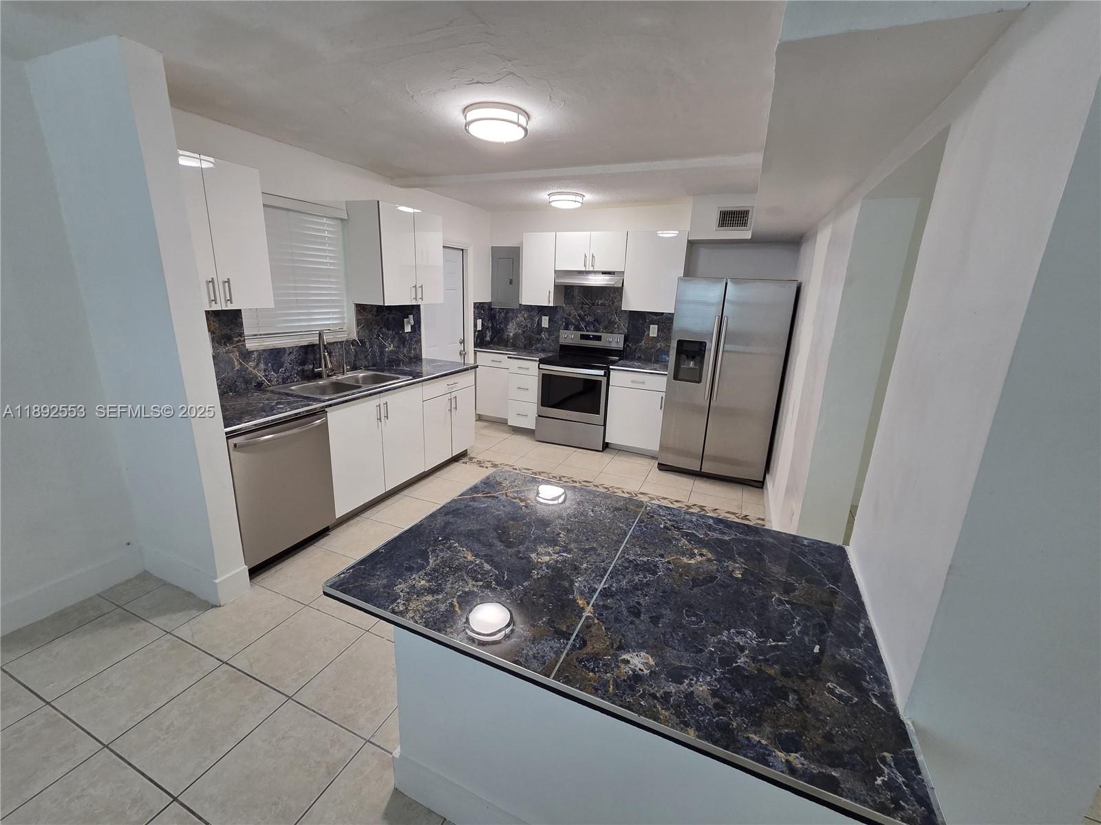 9100 Southwest 95th Avenue, Unit 9100 Miami, FL 33176 - Photo 10 of 37