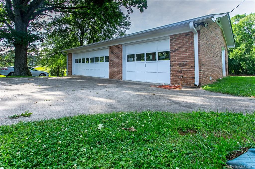 32563 Pennington Road Albemarle, NC 28001 - Photo 7 of 24 Gallery Image 7