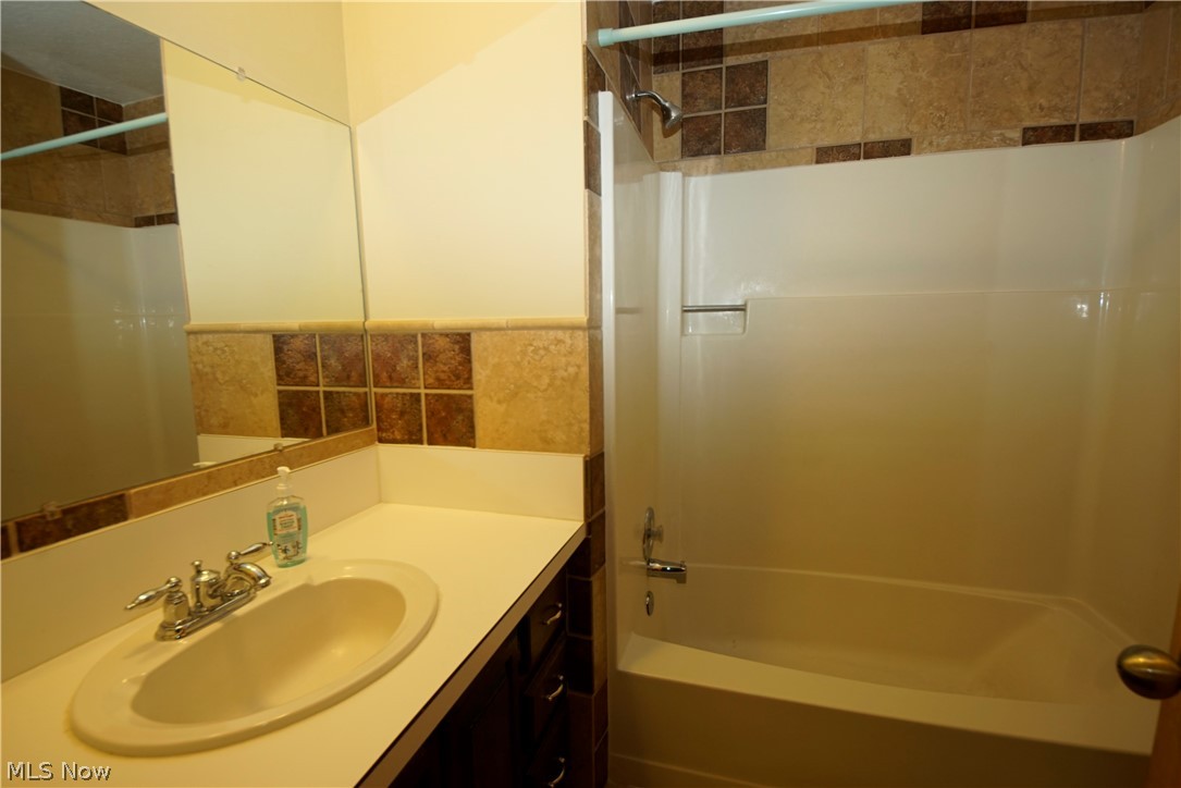 5123 Avon Belden Road North Ridgeville, OH 44039 - Photo 16 of 27 Gallery Image 16