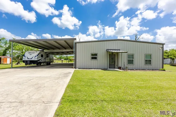 $280,000 | 13464 Bourgeois Road, Gonzales, LA 70737