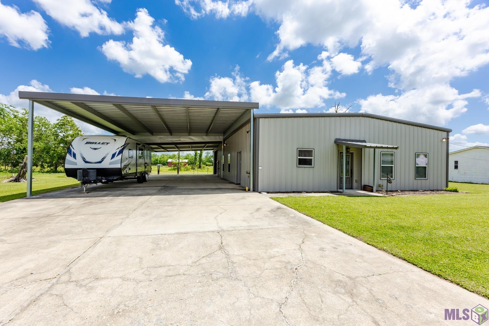 13464 Bourgeois Road Gonzales, LA 70737 - Photo 3 of 26