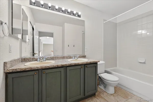 $3,200 | 4425 Iran Street, Denver, CO 80249