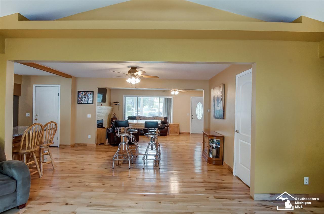 9388 Summerfield Road Temperance, MI 48182 - Photo 15 of 29