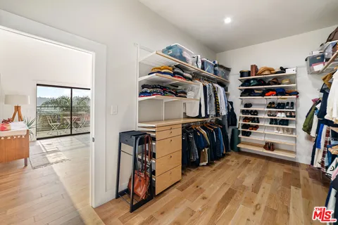 $1,750,000 | 3469 Glenalbyn Drive, Los Angeles, CA 90065