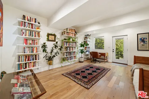 $1,750,000 | 3469 Glenalbyn Drive, Los Angeles, CA 90065