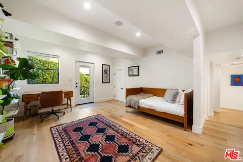 $1,750,000 | 3469 Glenalbyn Drive, Los Angeles, CA 90065