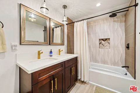 $1,750,000 | 3469 Glenalbyn Drive, Los Angeles, CA 90065