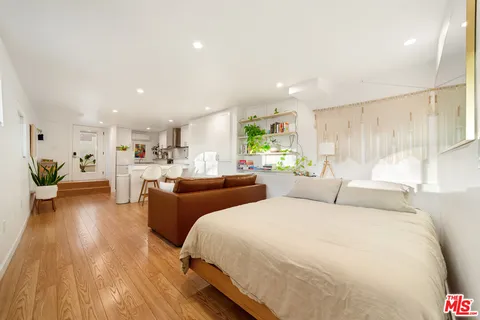 $1,750,000 | 3469 Glenalbyn Drive, Los Angeles, CA 90065