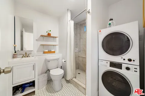 $1,750,000 | 3469 Glenalbyn Drive, Los Angeles, CA 90065