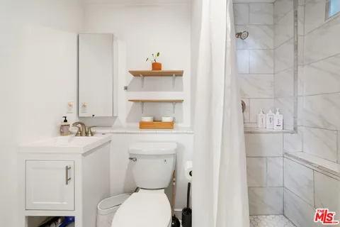 $1,750,000 | 3469 Glenalbyn Drive, Los Angeles, CA 90065