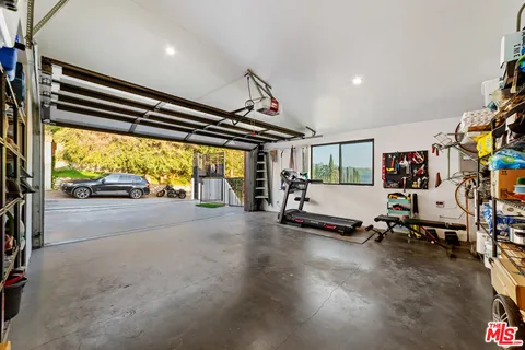 $1,750,000 | 3469 Glenalbyn Drive, Los Angeles, CA 90065