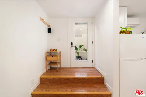 $1,750,000 | 3469 Glenalbyn Drive, Los Angeles, CA 90065