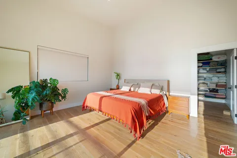 $1,750,000 | 3469 Glenalbyn Drive, Los Angeles, CA 90065