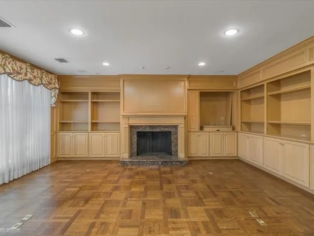 $299,000 | 18 Dudley Square, Shreveport, LA 71106