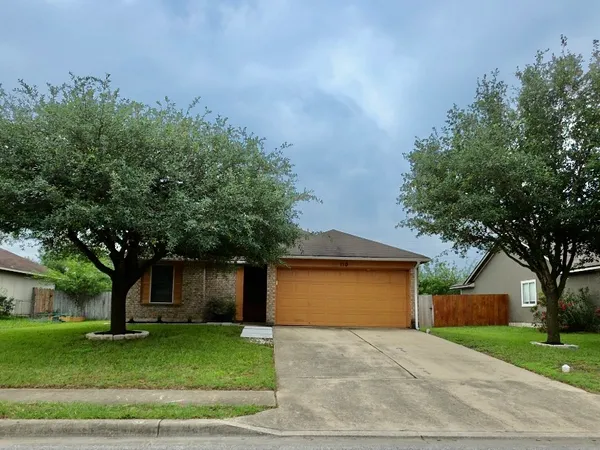 $1,500 | 110 Meadowside Drive, Hutto, TX 78634
