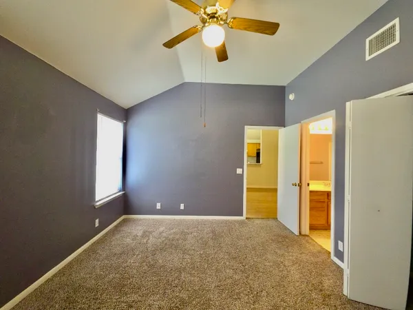 $1,500 | 110 Meadowside Drive, Hutto, TX 78634