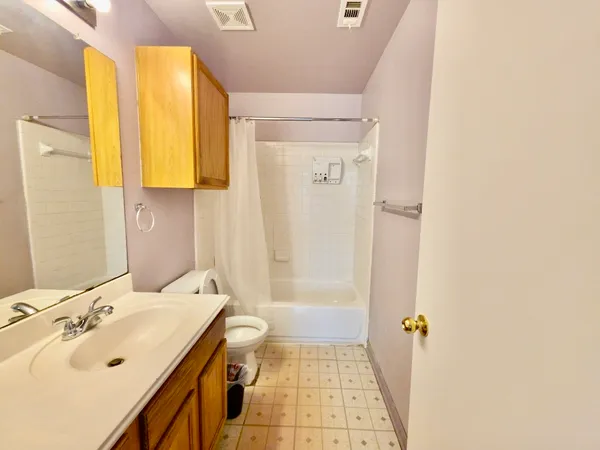 $1,500 | 110 Meadowside Drive, Hutto, TX 78634