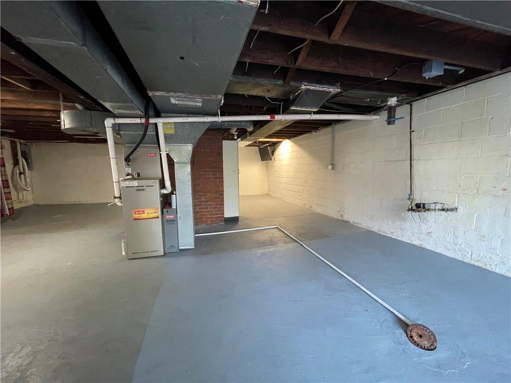 809 Locust Avenue Washington, PA 15301 - Photo 21 of 27 a view of empty room