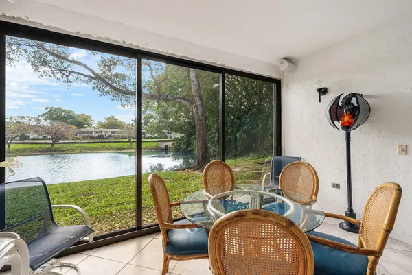 $6,900 | 22 Westgate Lane, Unit E, Boynton Beach, FL 33436