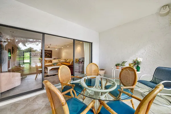 $6,900 | 22 Westgate Lane, Unit E, Boynton Beach, FL 33436