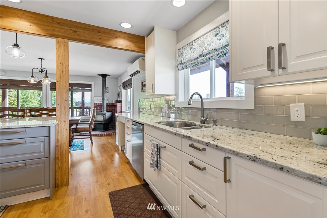 7031 Dahlberg Road Ferndale, WA 98248 - Photo 12 of 40 Gallery Image 12