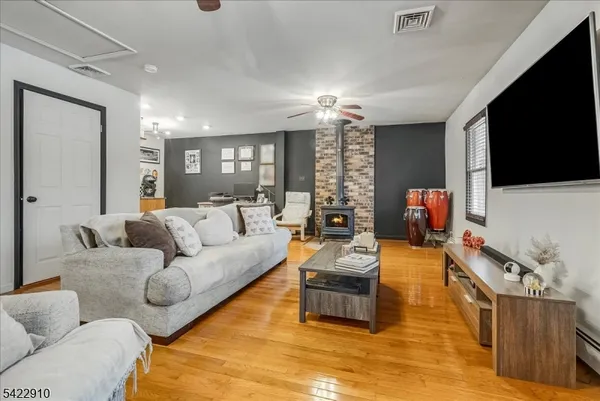 $525,000 | 9 River View Drive, Blairstown, NJ 07825