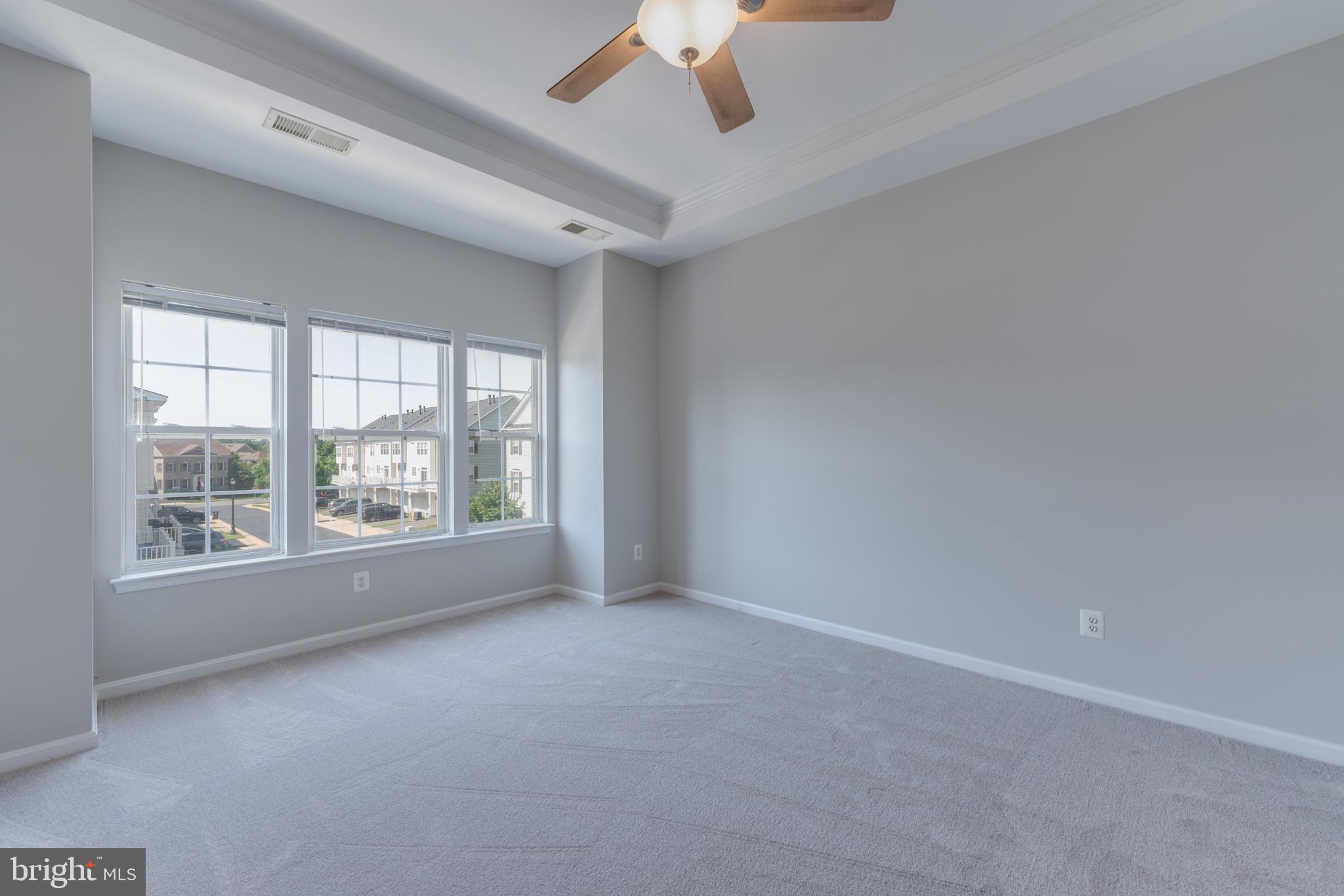 42429 Redstone Terrace Brambleton, VA 20148 - Photo 22 of 35 a view of an empty room with a window
