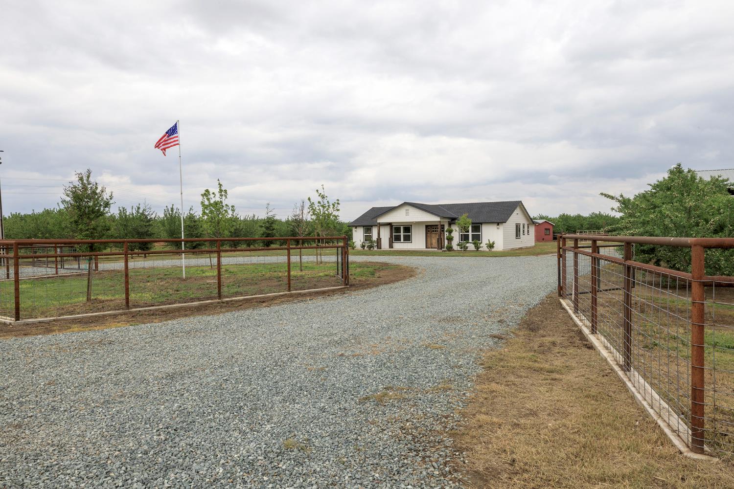 1342 Hickman Road Hickman, CA 95323 - Photo 2 of 48