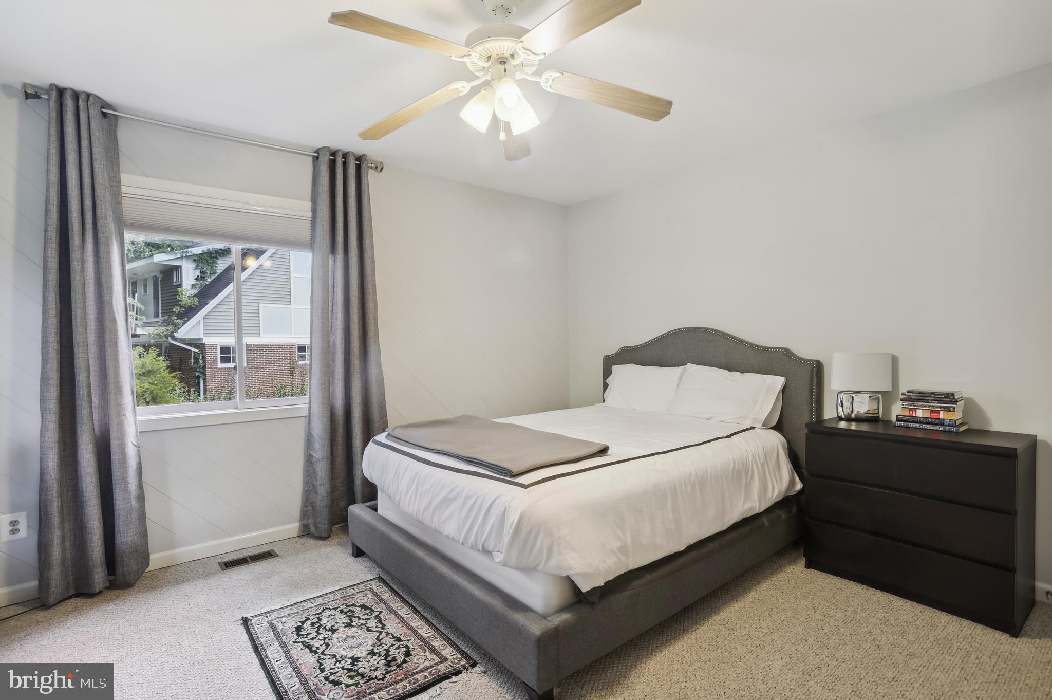 27 Wilelinor Drive Edgewater, MD 21037 - Photo 14 of 35 1st Bedroom