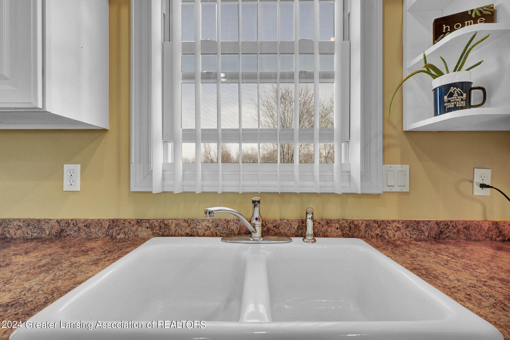 5085 South Ainger Road Olivet, MI 49076 - Photo 17 of 31 17-web-or-mls-Open Ended Media-17
