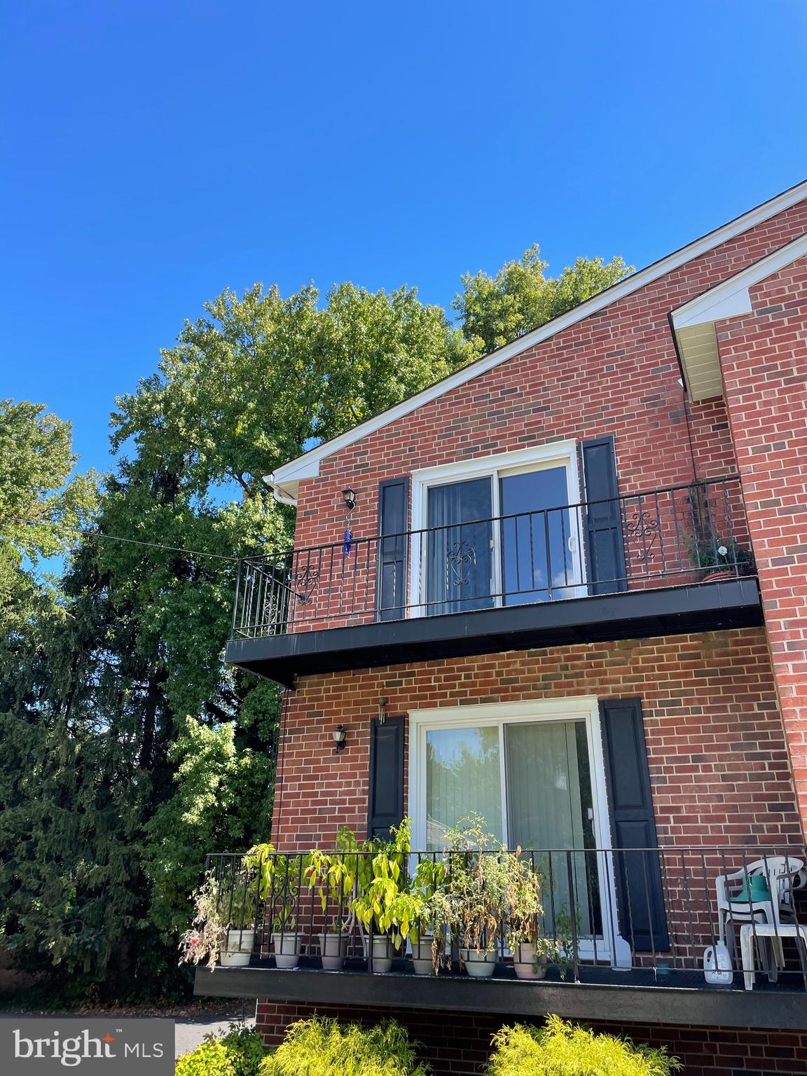 839 Garrett Lane, Unit 2A Springfield, PA 19064 - Photo 2 of 10