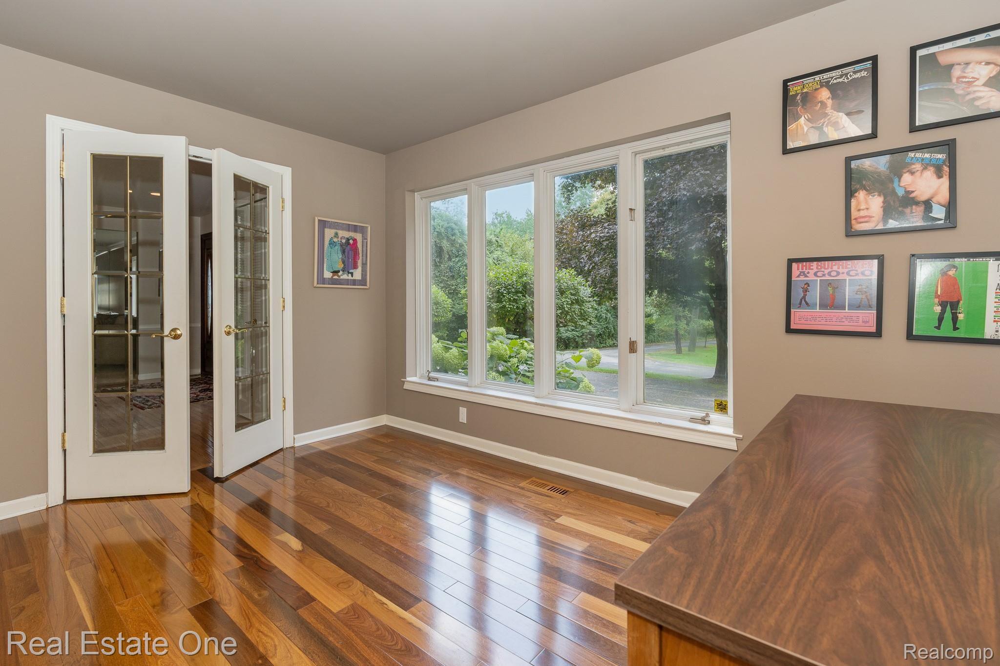 6225 North Rochester Road Rochester, MI 48306 - Photo 19 of 36 6225 Rochester MLS-W025.jpg