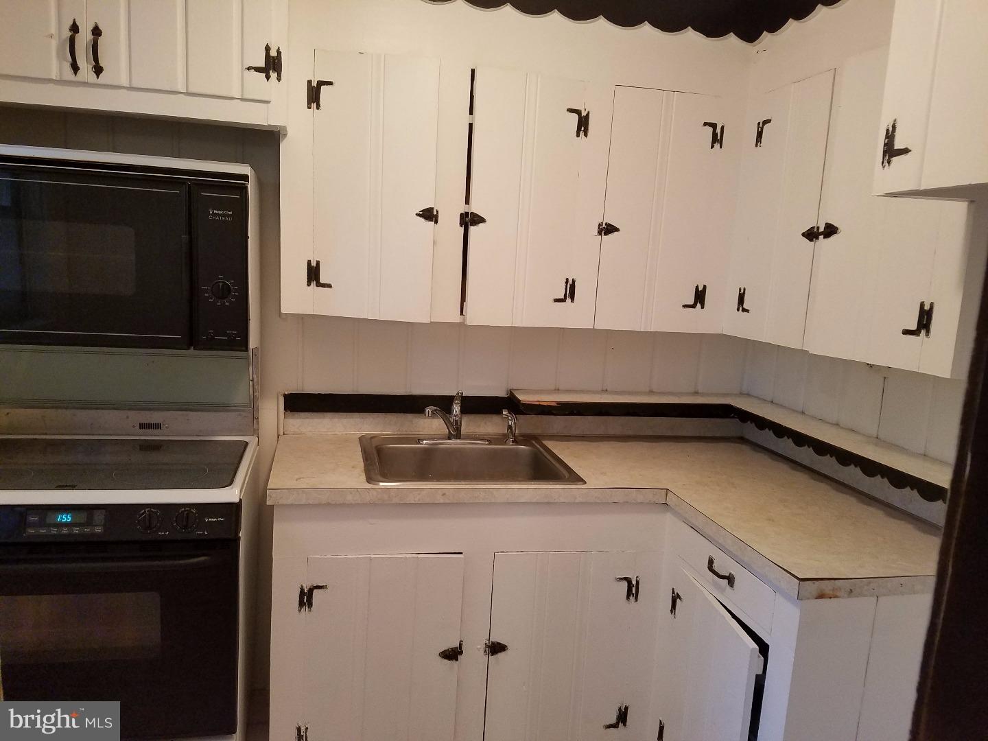 169 Stokes Road Medford Lakes, NJ 08055 - Photo 8 of 20 Kitchen