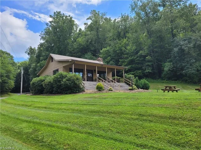 $25,900 | Lot 35 Baldwin Drive, Lowgap, NC 27024