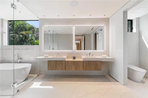 $9,995,000 | 2497 Abaco Avenue, Miami, FL 33133