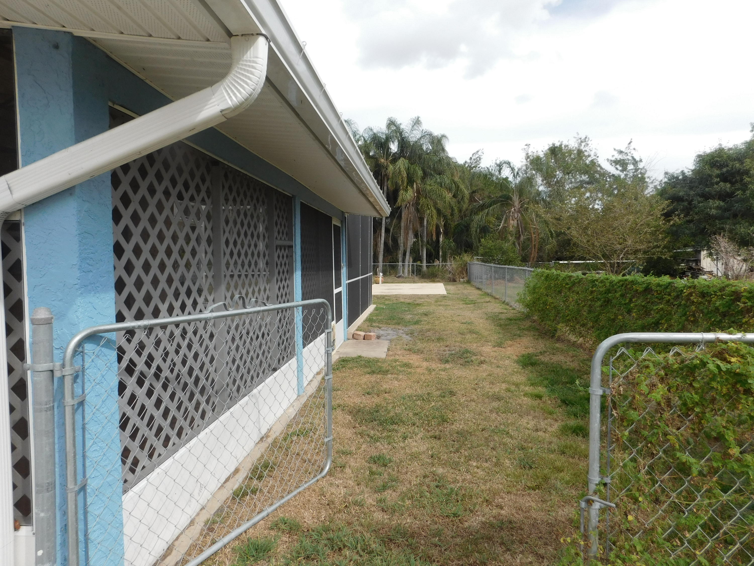 3726 St Benedicts Road Fort Pierce, FL 34982 - Photo 8 of 61 DSCN2448