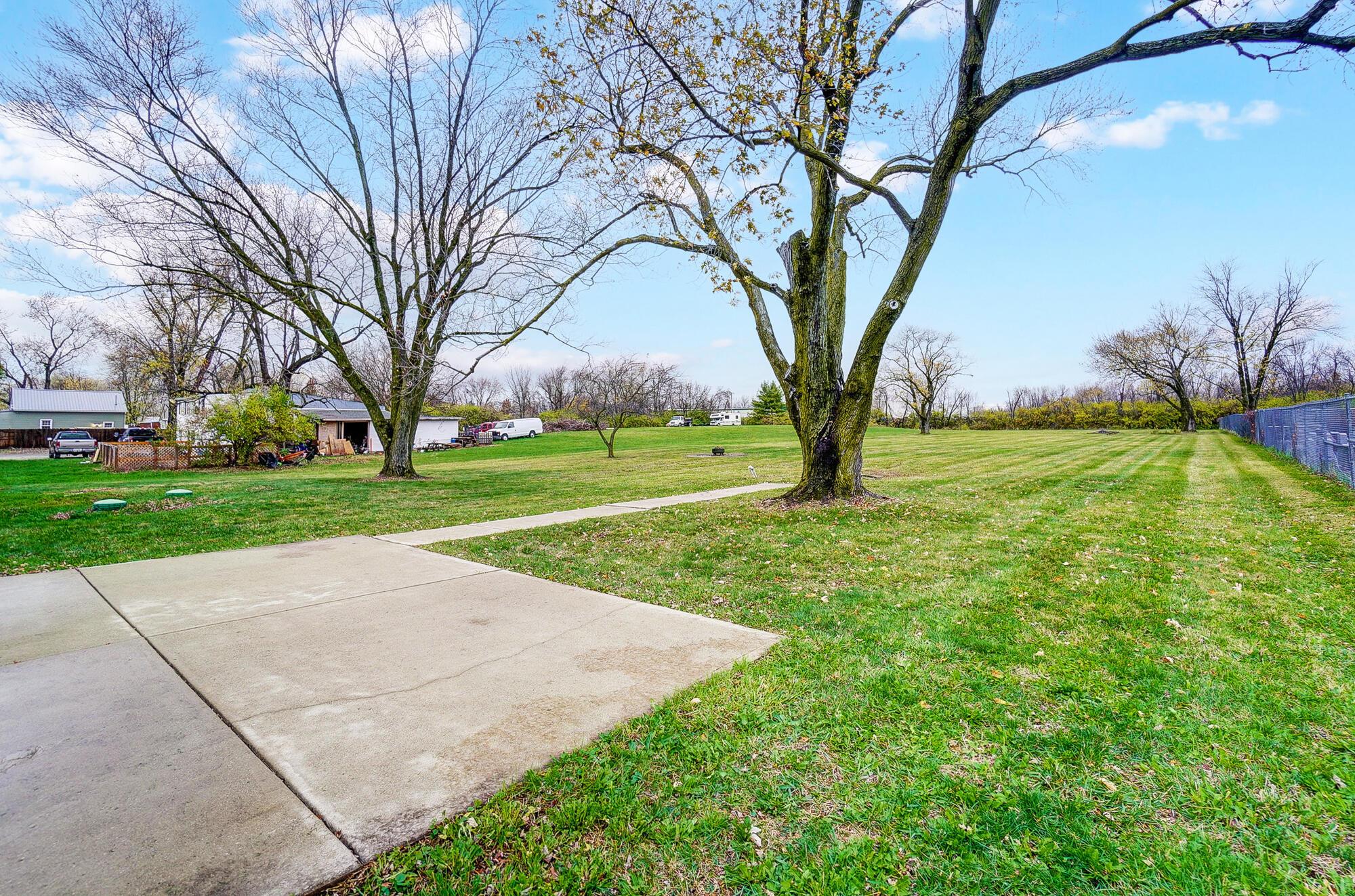 1258 Williams Road Columbus, OH 43207 - Photo 2 of 37 031