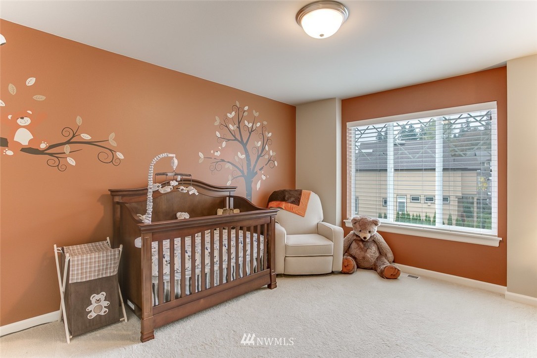 19618 94th Avenue Northeast Bothell, WA 98011 - Photo 12 of 22 Gallery Image 12