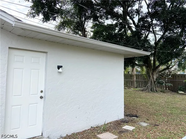 $1,345 | 1720 Southeast Santa Barbara Place, Cape Coral, FL 33990