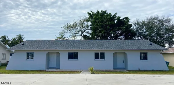 $1,345 | 1720 Southeast Santa Barbara Place, Cape Coral, FL 33990
